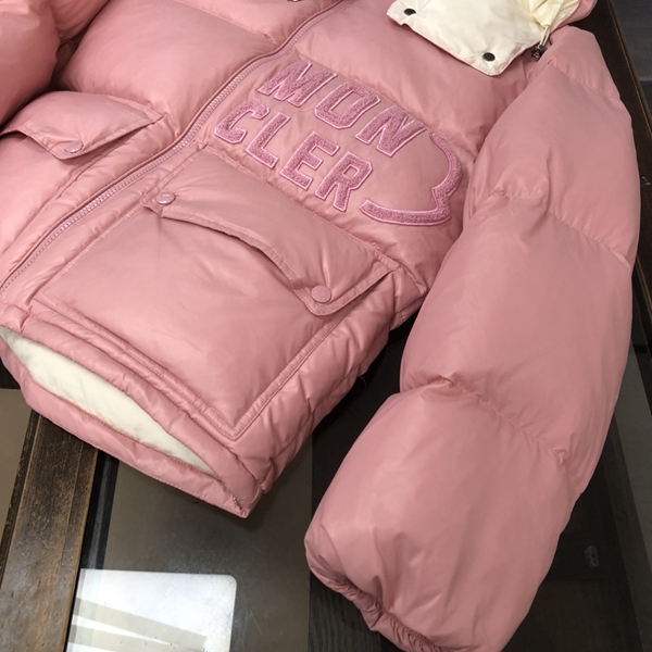 ハイクオリティダウンジャケット素材ディテール